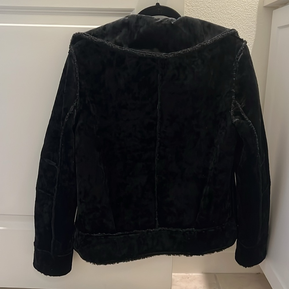 Sherpa Jacket - Picture 2 of 4